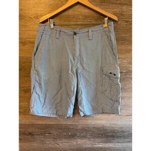 Oakley men cargo shorts stripped size 34 blue white